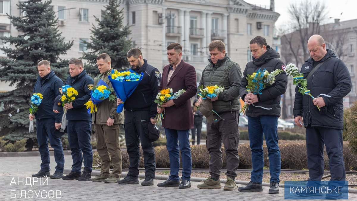 В Каменском в День украинского добровольца почтили тех, кто встал на защиту страны