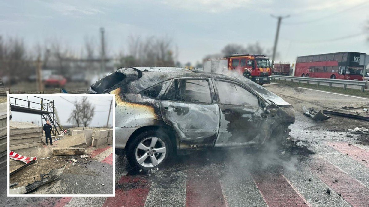 На трассе Днепро-Кривой Рог Lexus врезался в блокпост: водителя и полицейского доставили в больницу