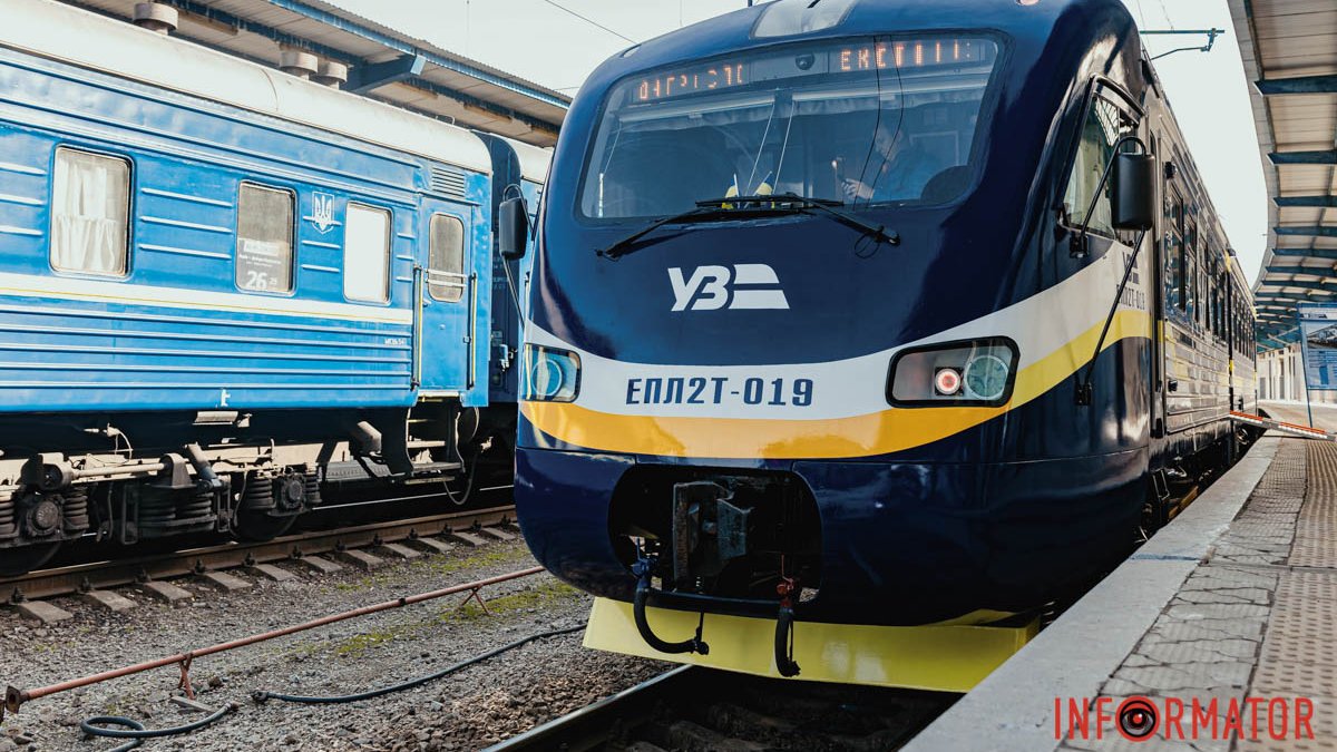 Удобно, быстро, экономно: из Днепра в Синельниково запустили обновленные электропоезда Dnipro City Express