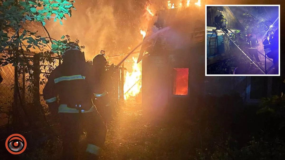 В Днепре на улице Надежды Алексеенко горел жилой дом