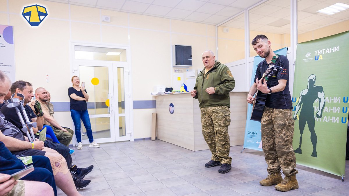 В Каменском послы проекта #ТитаниUA встретились с ветеранами, проходящими реабилитацию