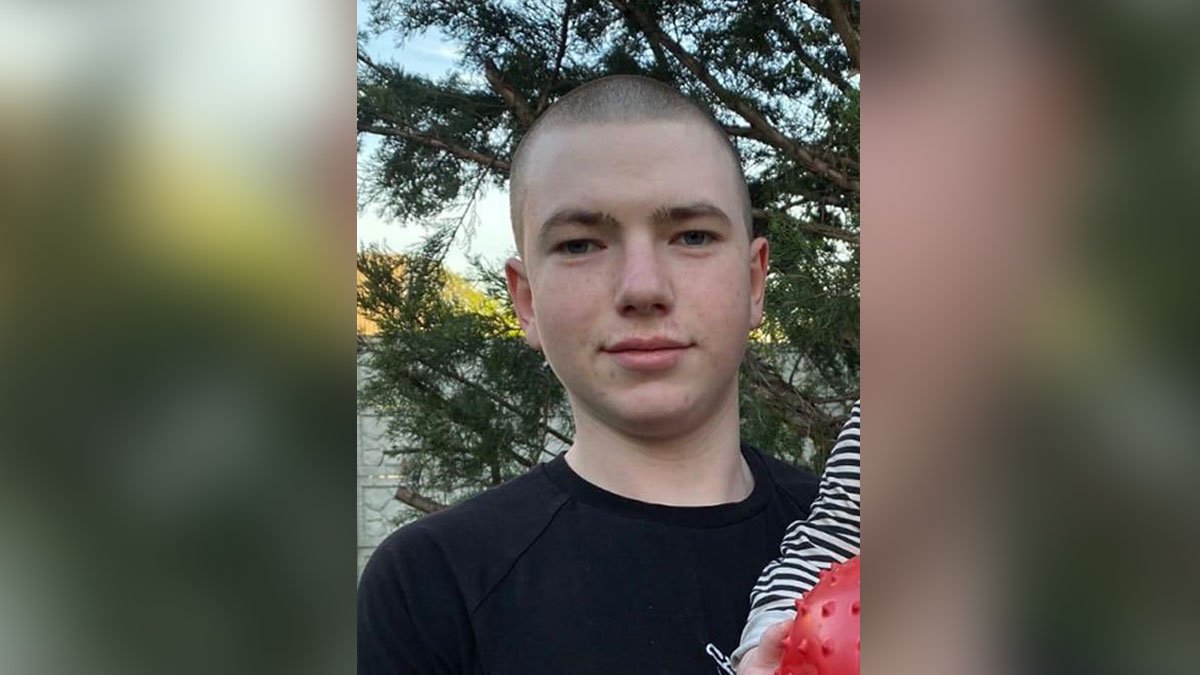 Потрібна допомога: поліція Дніпра шукає зниклого 16-річного хлопця