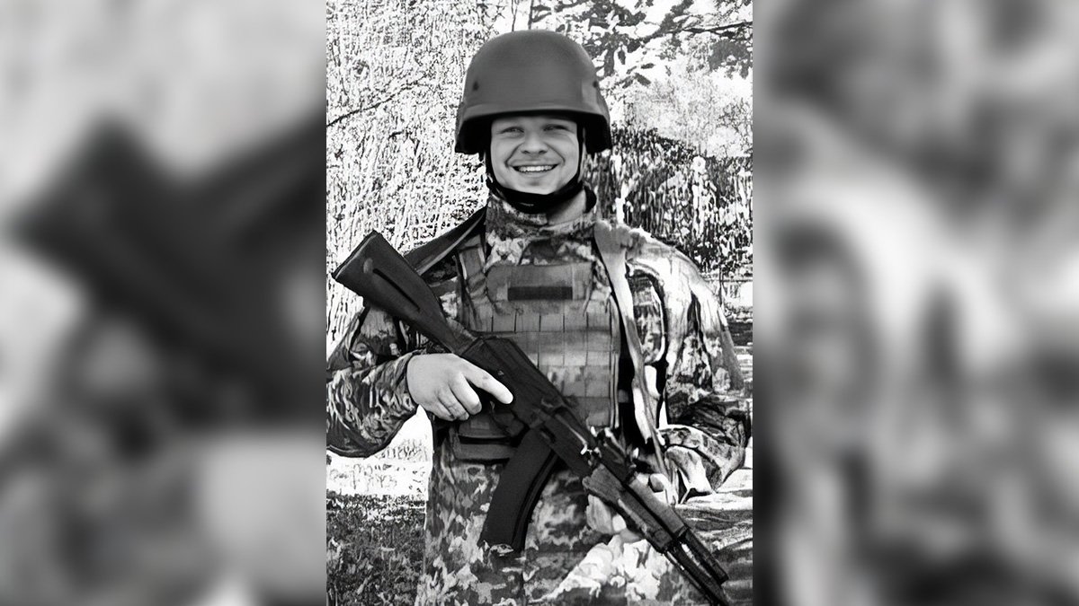Дома ждала жена и сын: погиб 33-летний Герой из Днепропетровской области Александр Смелков