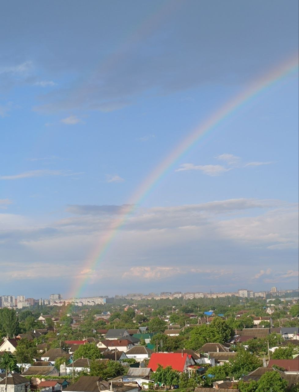 Double rainbow, oh my God”: в небе над Днепром после ливня заметили двойную  радугу