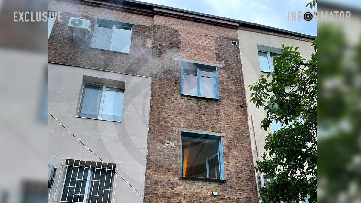 В Днепре на Чечеловской горела квартира: есть погибшая и пострадавший