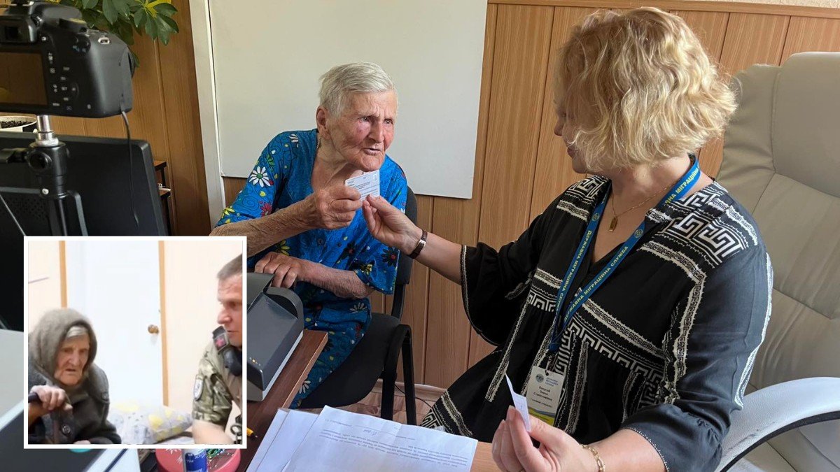 Йшла цілий день під обстрілами та пекучим сонцем: у Дніпропетровській області видали паспорт 98-річній бабусі з Очеретиного