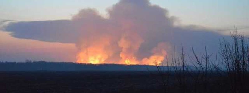 Взрывы в Калиновке: горит крупнейший склад боеприпасов