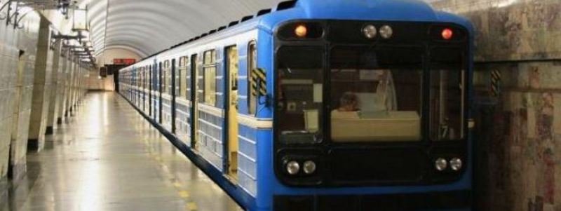Как метро Киева превращается в бомбоубежище: появилось видео
