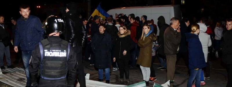Кличко: «Заправку на Ревуцкого громили не местные, а приезжие в Киев молодчики»