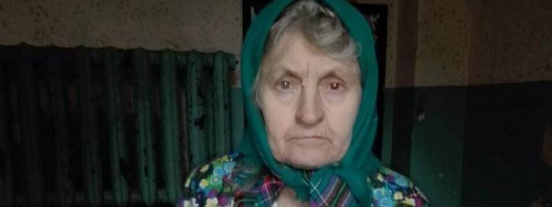 В Киеве обнаружили по-летнему одетую бабушку без памяти