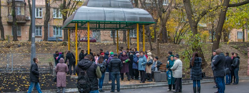 "Лучше бы водку пустили": как в Киеве отреагировали на открытие нового бювета