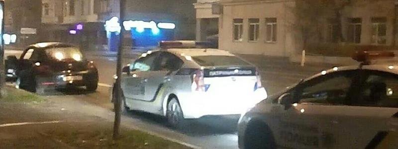 В центре Киева пьяный водитель пронесся по тротуару