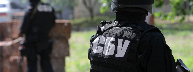 В Киеве СБУ задержала хакеров, которые украли с банковских карт 10 миллионов гривен