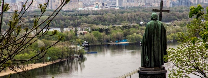 В Киеве усложнят жизнь вандалам-погромщикам памятников
