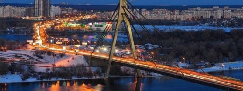В Киеве перекроют движение по Московскому мосту