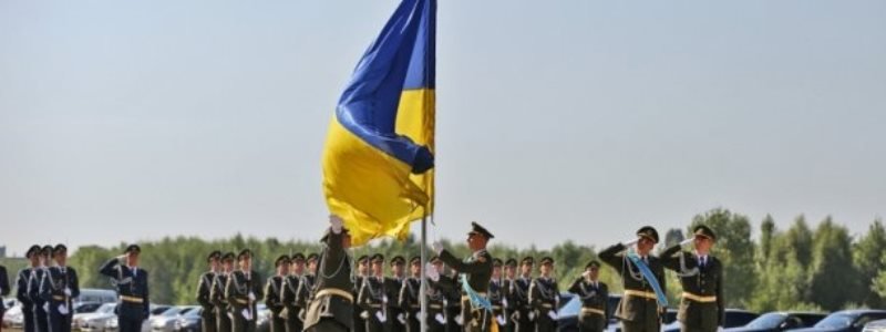 Верховная Рада ввела новое воинское приветствие "Слава Украине"