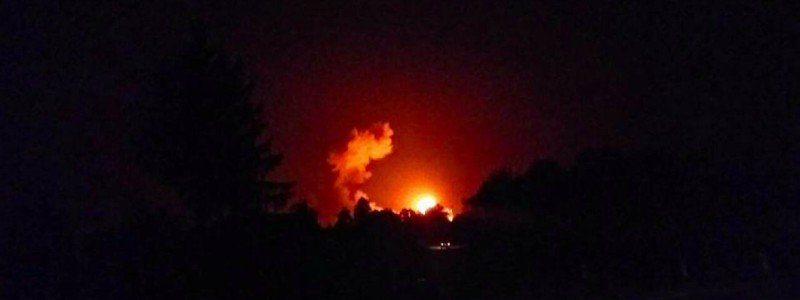 В Черниговской области горят склады боеприпасов: население эвакуируют