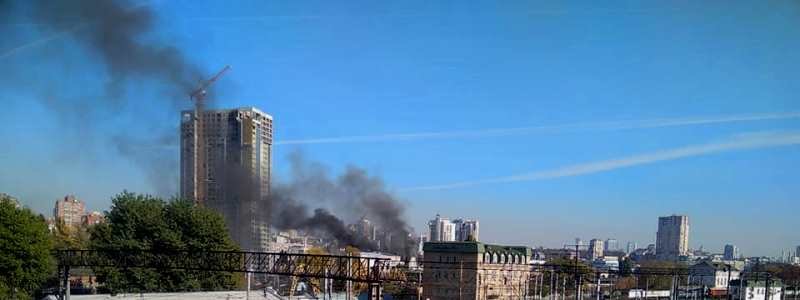 Масштабный пожар в центре Киева: что горит