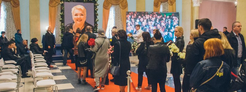 Прощание с Мариной Поплавской: как звезды и жители Киева почтили память актрисы Dizel Show