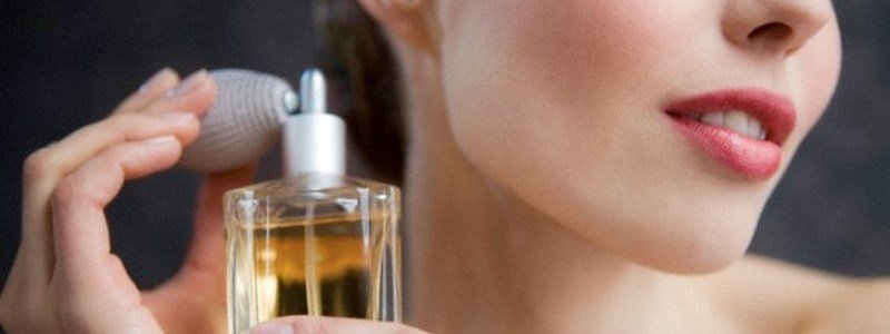 Как выбрать духи в интернет-магазине и где купить качественный парфюм