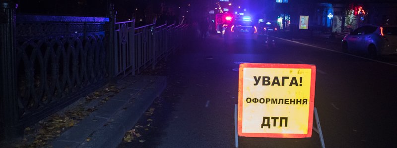 В центре Киева полицейские сбили вора: парень в тяжелом состоянии