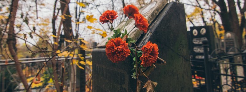 Мистика Байкового кладбища: как выглядит место вечного покоя на рассвете
