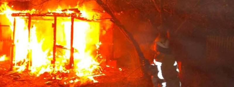 Под Киевом в пожаре сгорели двое детей
