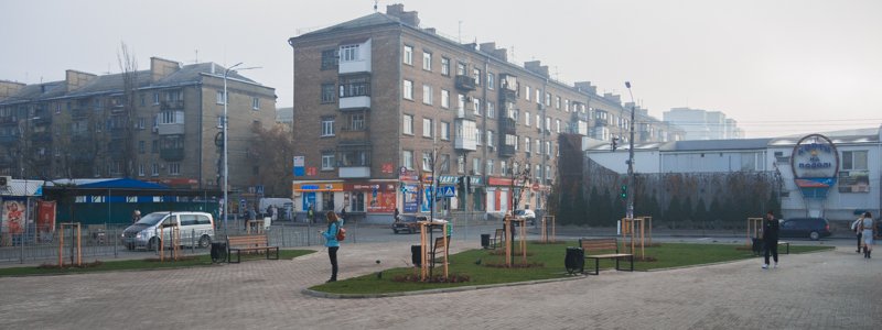 В Киеве возле метро "Тараса Шевченко" вместо МАФов появился сквер: как он выглядит