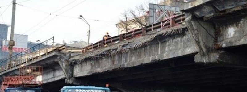Стало известно, когда начнут ремонт Шулявского моста