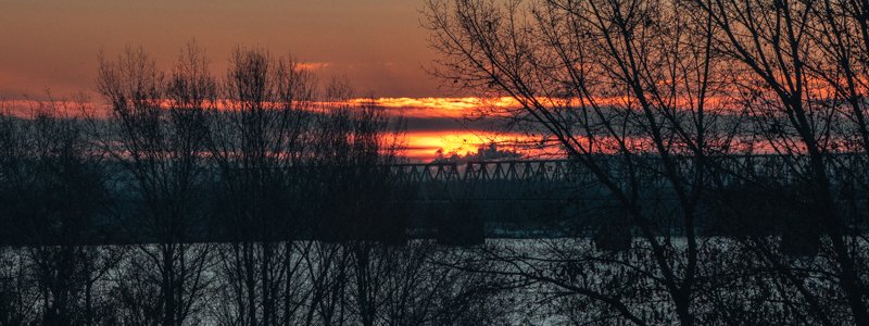 Морозный рассвет нового дня: как просыпается Труханов остров в Киеве