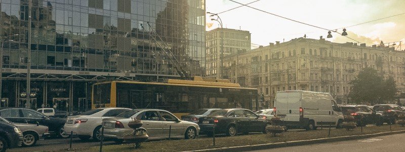 Киев "стоит" в пробках: какие улицы лучше объезжать