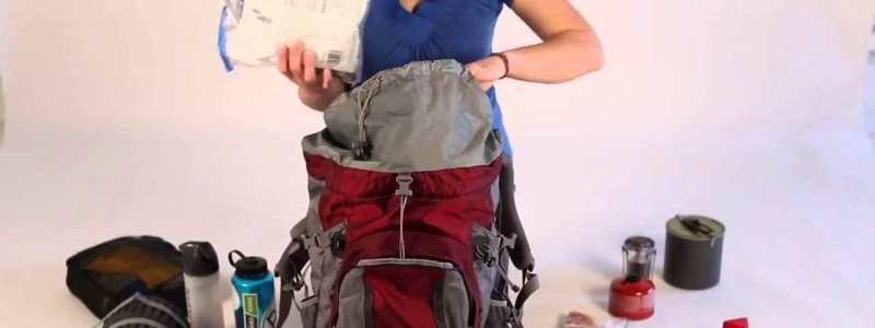 "Тревожный чемоданчик" на случай военных действий: что нужно обязательно взять с собой