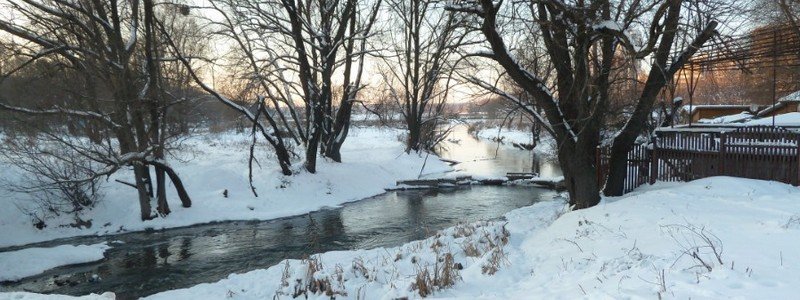 В Киеве женщина ходила по льду, провалилась и утонула