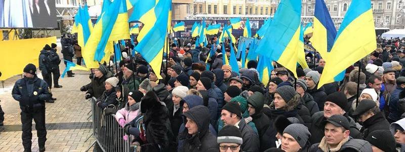 В Киеве стартовал Объединительный собор: что происходит на Софийской площади