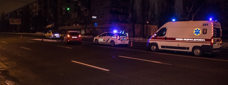 В Киеве на Харьковском шоссе пьяный мужчина на Ford на большой скорости влетел в Kia