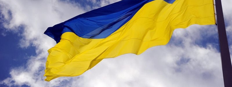 Погода, кормящие мамочки и самый большой флаг: ТОП рекордов Украины 2018