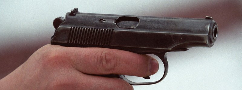 Под Киевом парень угрожал игрушечным пистолетом и грабил женщин