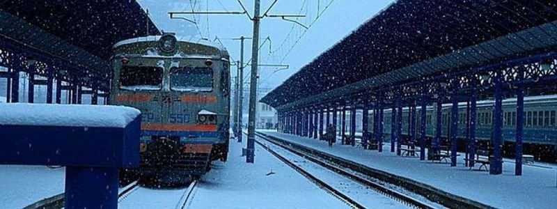 В Киеве отменили три рейса электрички: подробности