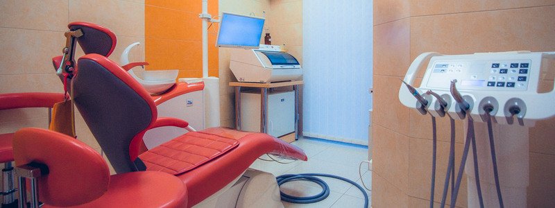 Где в Киеве можно бесплатно лечить зубы: адреса стоматологий