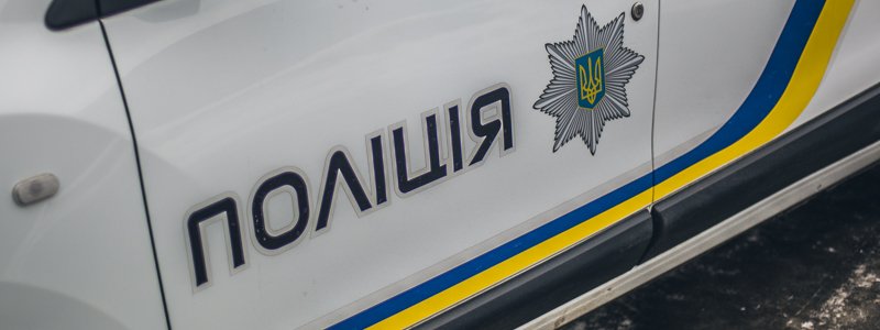 В Киеве на Воскресенке мужчина выстрелил в голову оппоненту и убежал
