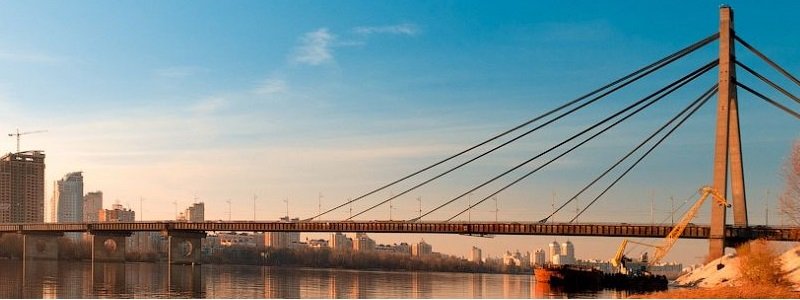 В Киеве на время часа-пик частично перекроют Северный мост