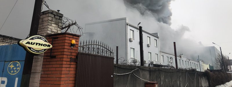 Масштабный пожар на Лесной в Киеве: что горит возле "Дарынка"