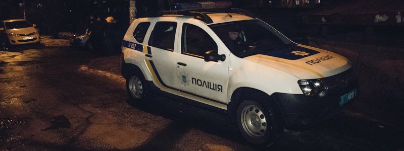В Киеве на Борщаговской 12-летний мальчик выпал из окна 6 этажа