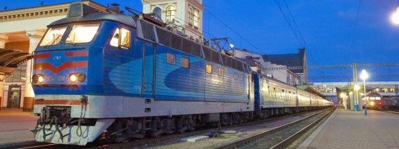 В феврале и марте "Укрзалізниця" добавит 26 поездов на Лисичанск