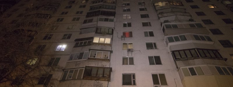 В Киеве мужчина выпал с 11 этажа после конфликта с женой