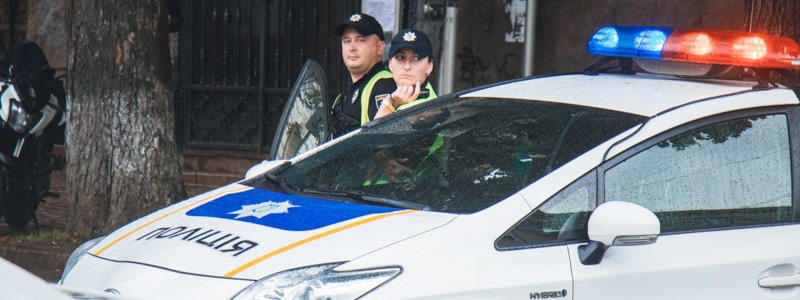 В Киеве двое мужчин на угнанной Audi Q7 похитили работника СТО