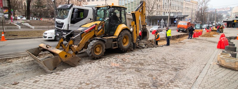В Киеве начали ремонт улицы Ивана Федорова: как она выглядит сейчас