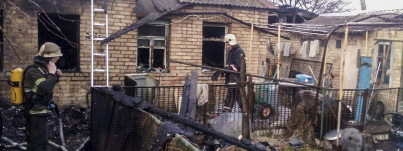 Под Киевом в пожаре погибли два малыша