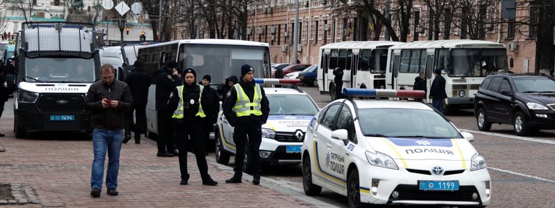 В центр Киева стягивают полицию: подробности