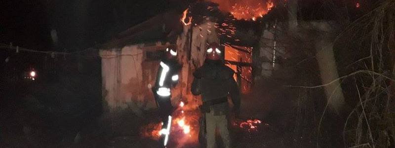 Под Киевом в пылающем частном доме сгорел мужчина